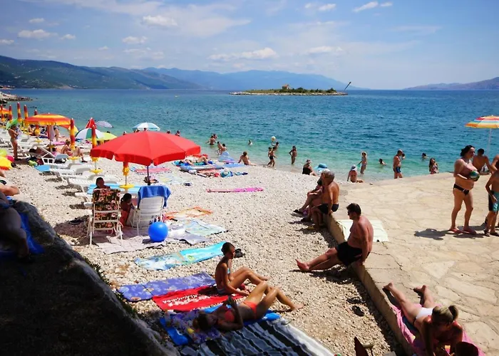 In With Terrace, Air Conditioning, Wifi 4208-1 Апартаменты Нови-Винодолски